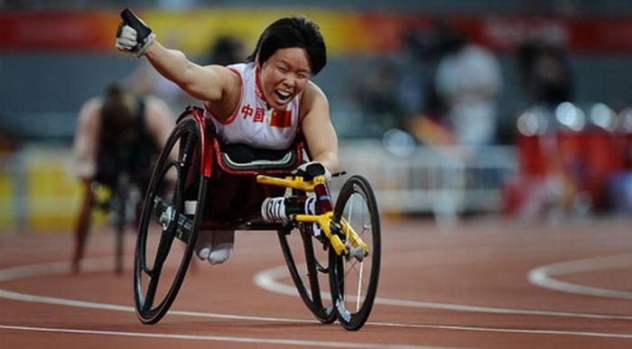 球联赛中 球联赛中