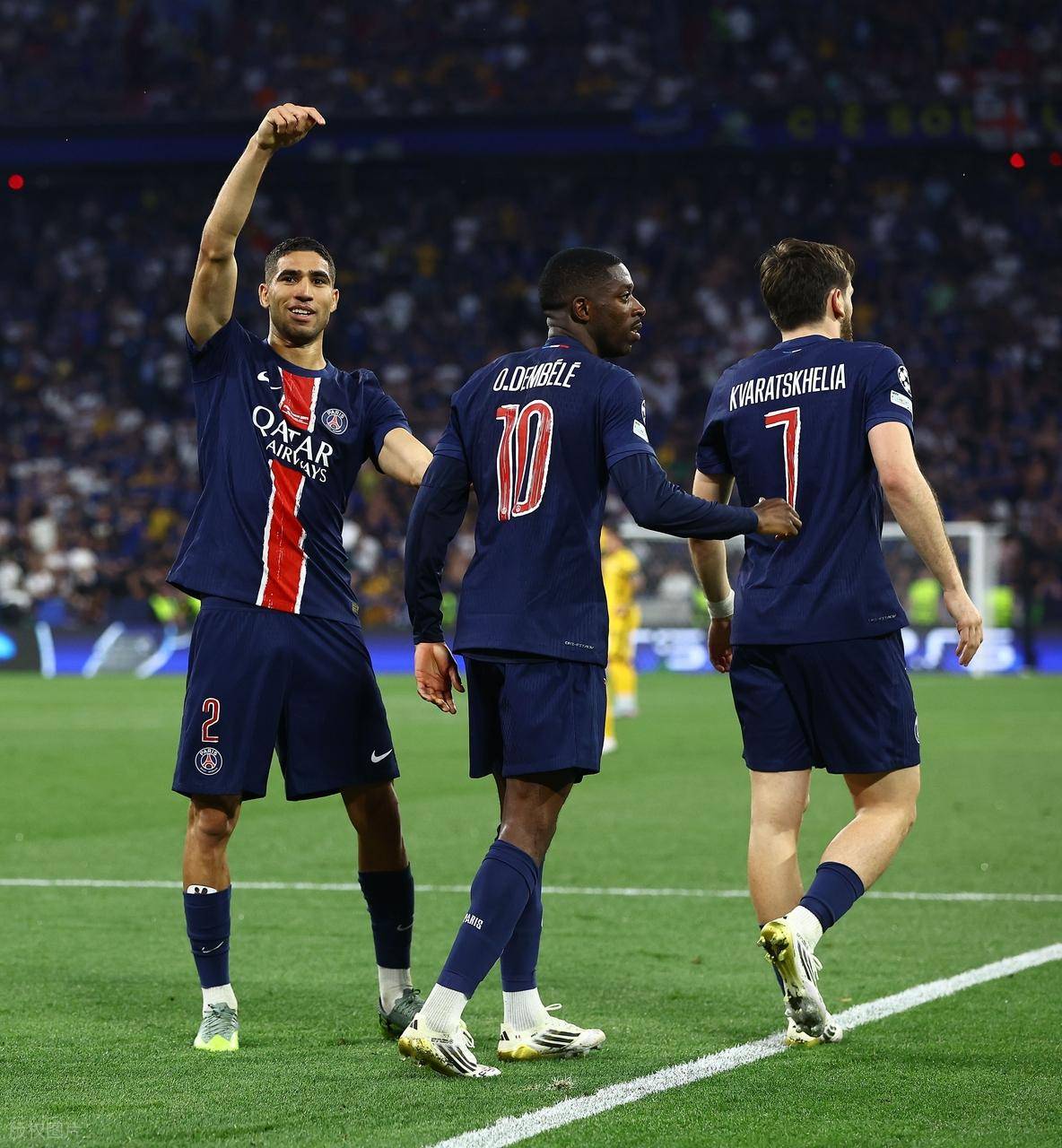 更像是新西 更像是新西